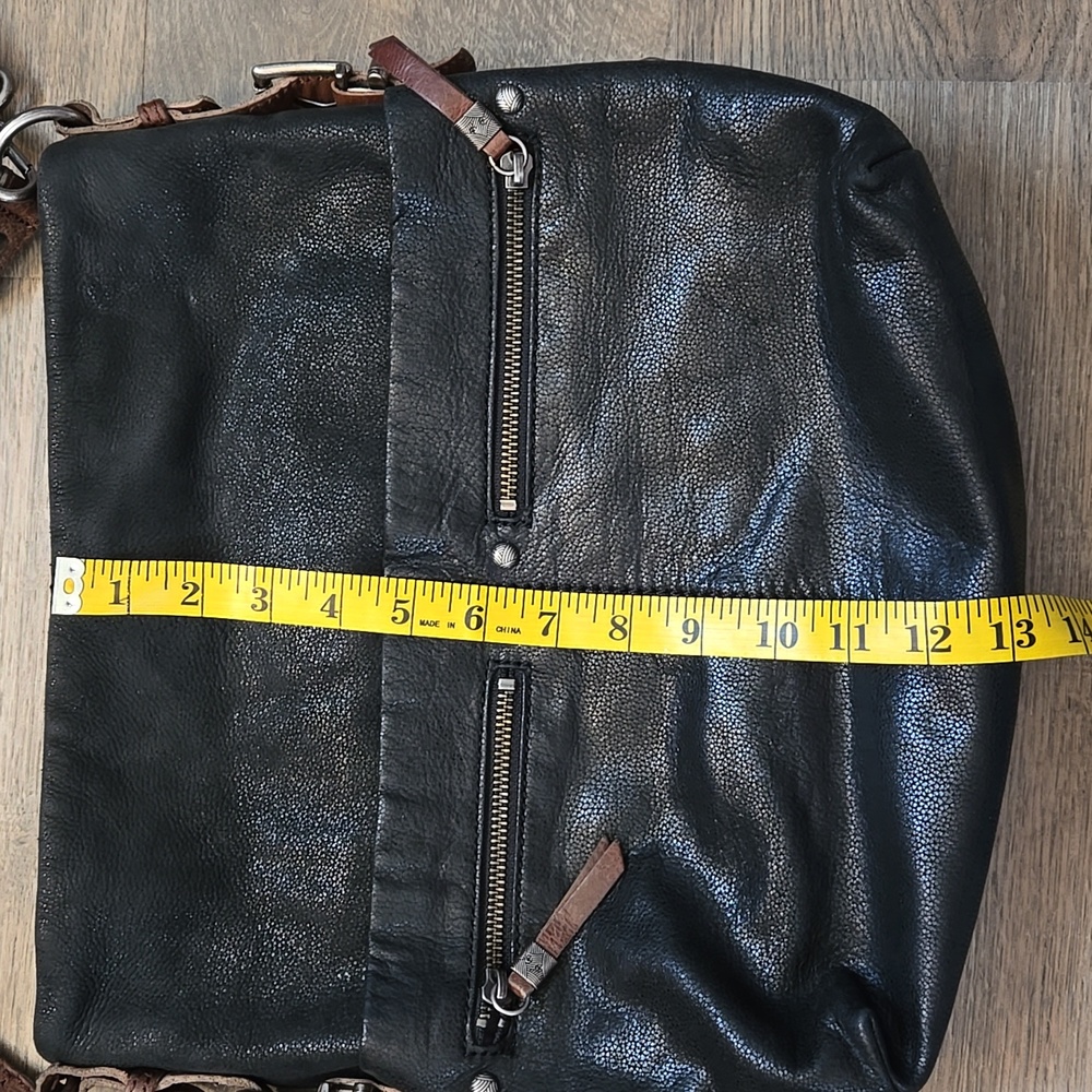 The SAK Sanibel Bag Black Leather With Brown Straps - Picture 10 of 11